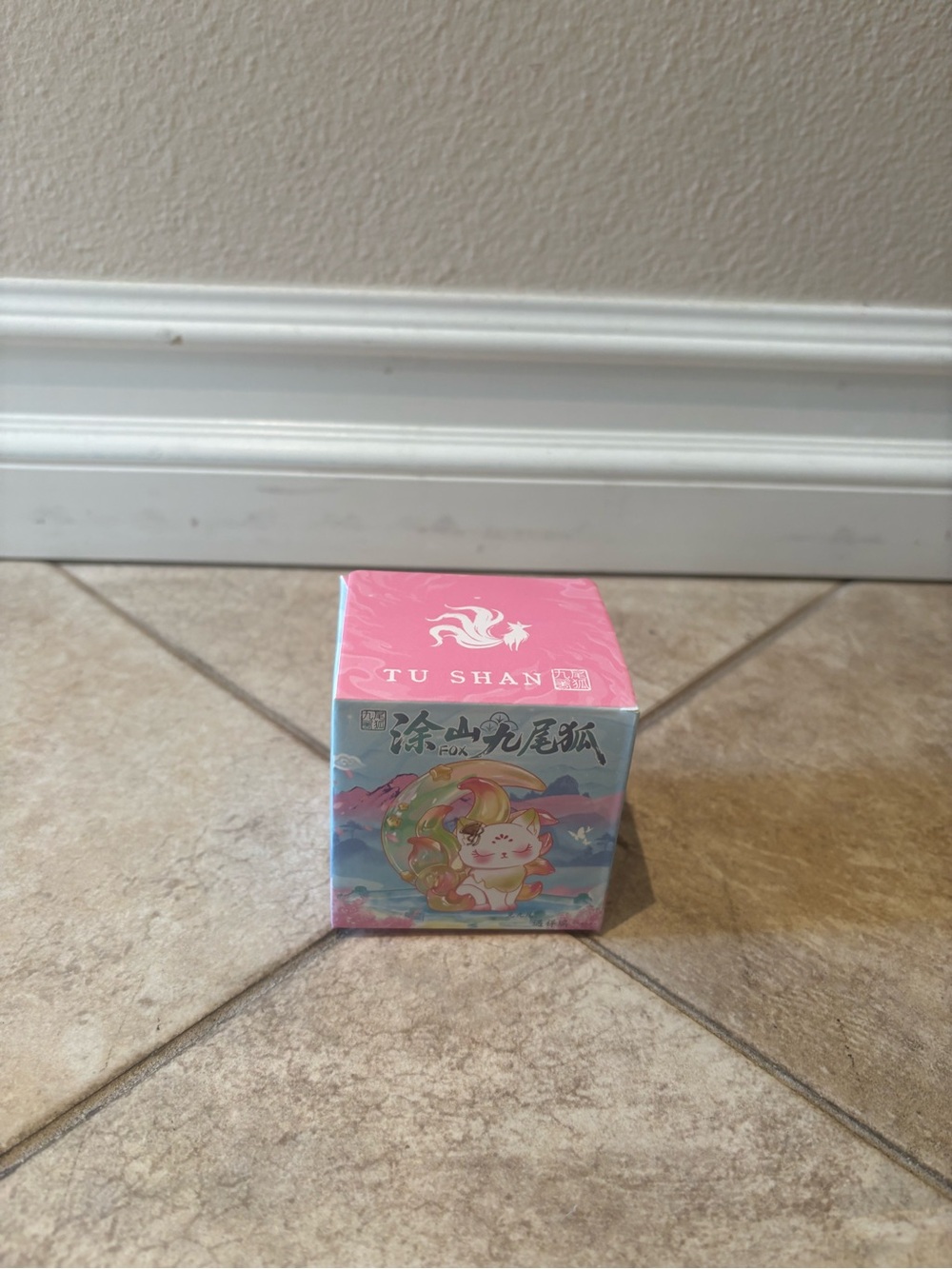 Damaged box Mount Tu Nine Tailed Fox-Small blind box.